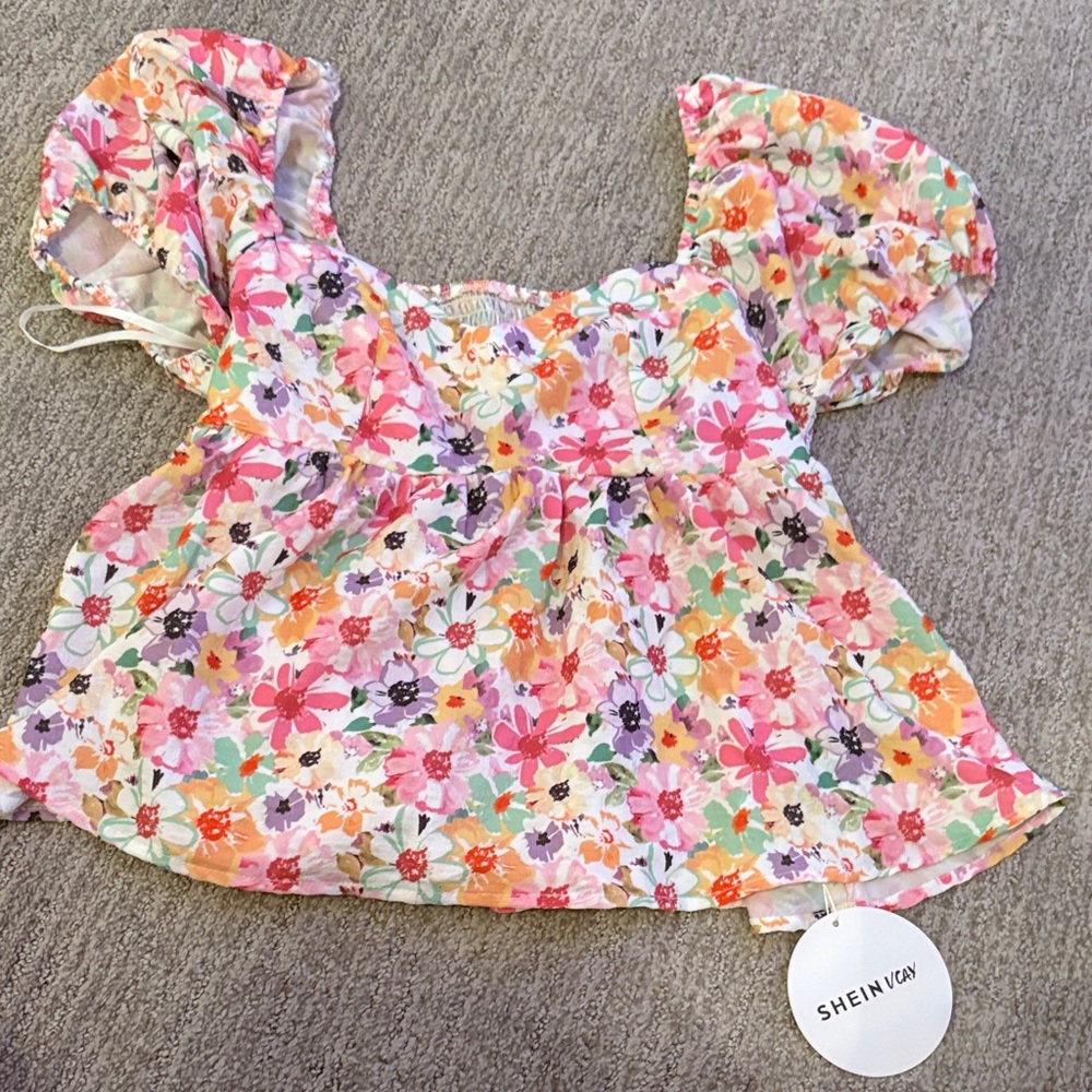 Floral Puff Sleeve Top shei
